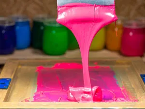 Guida Completa agli Inchiostri per Serigrafia | Tecniche & Applicazioni